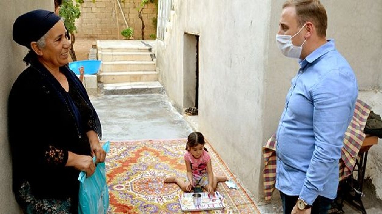 Kaymakam Mutlu’dan öksüz-yetim çocuklara bayramlık