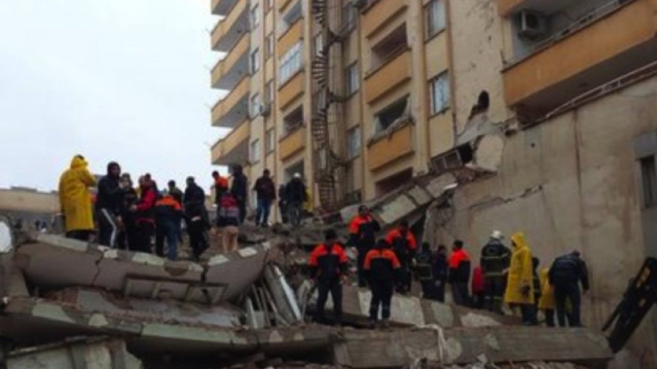 DEPREM! Gaziantep'i Kahramanmaraş Salladı! 5.1 VE 6 DAKİKA SONRA 4.1 Büyüklüğünde Depremler Gaziantep'i KORKUTTU! İŞTE DETAYLAR