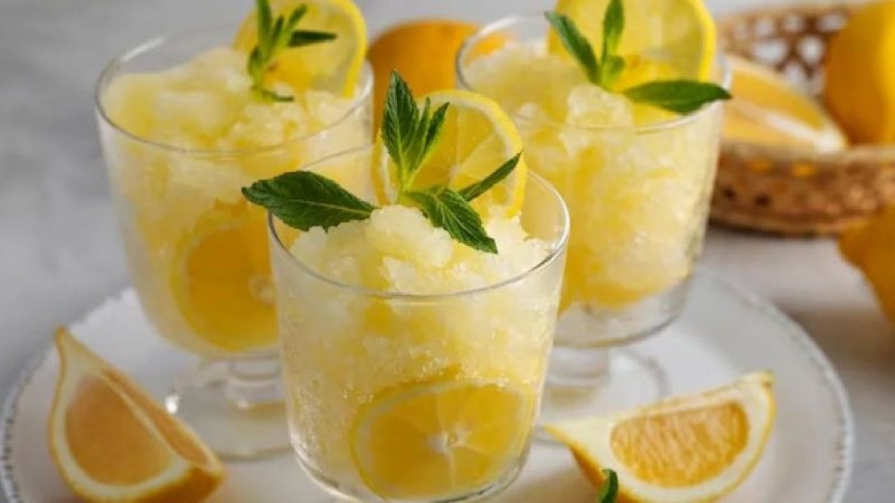 Dondurulmuş limon 12 tane kanser türüne fayda sağlıyor! Buzluğa atılmış limonun mucizevi faydaları!