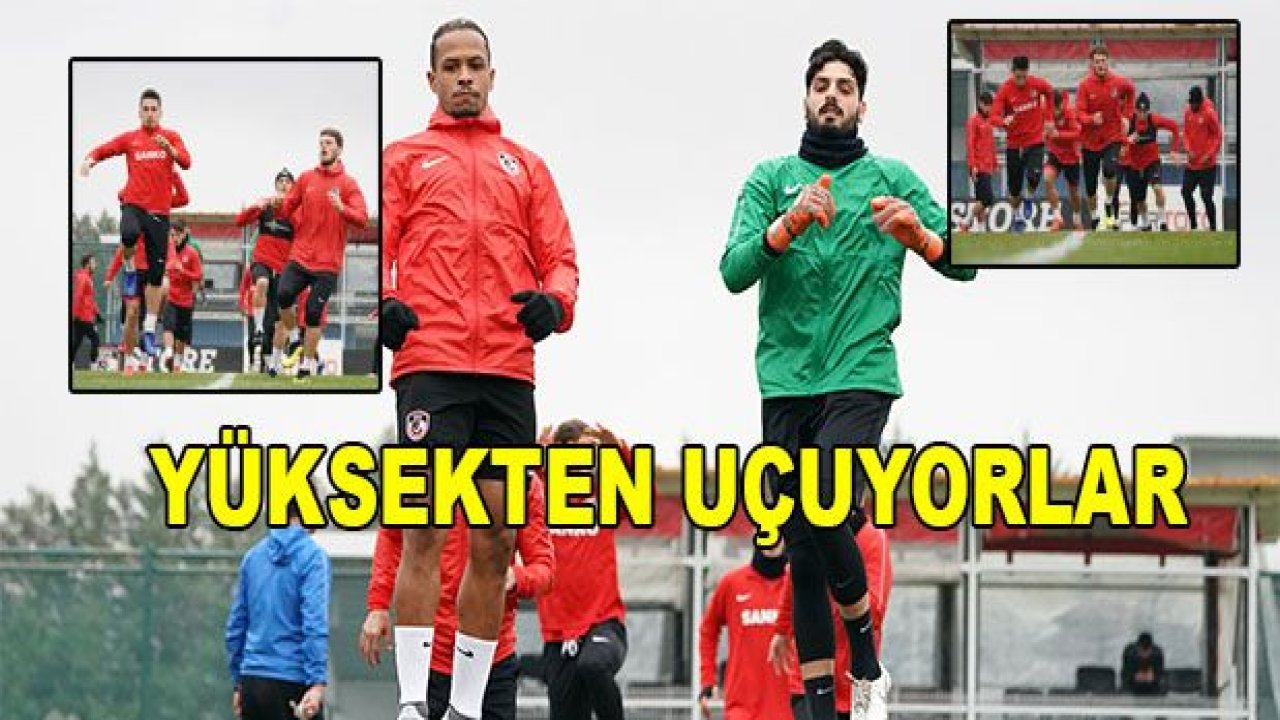 Futbolcular yüksekten uçuyor