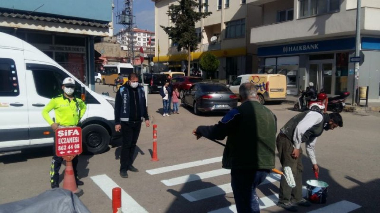 İslahiye’de yaya geçidi yol çizgileri yenileniyor