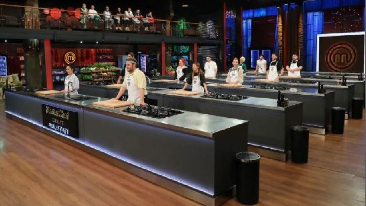 Masterchef cadı kazanına döndü! O yarışmacı 100 bin TL ödülü kazandı, stüdyo karıştı!