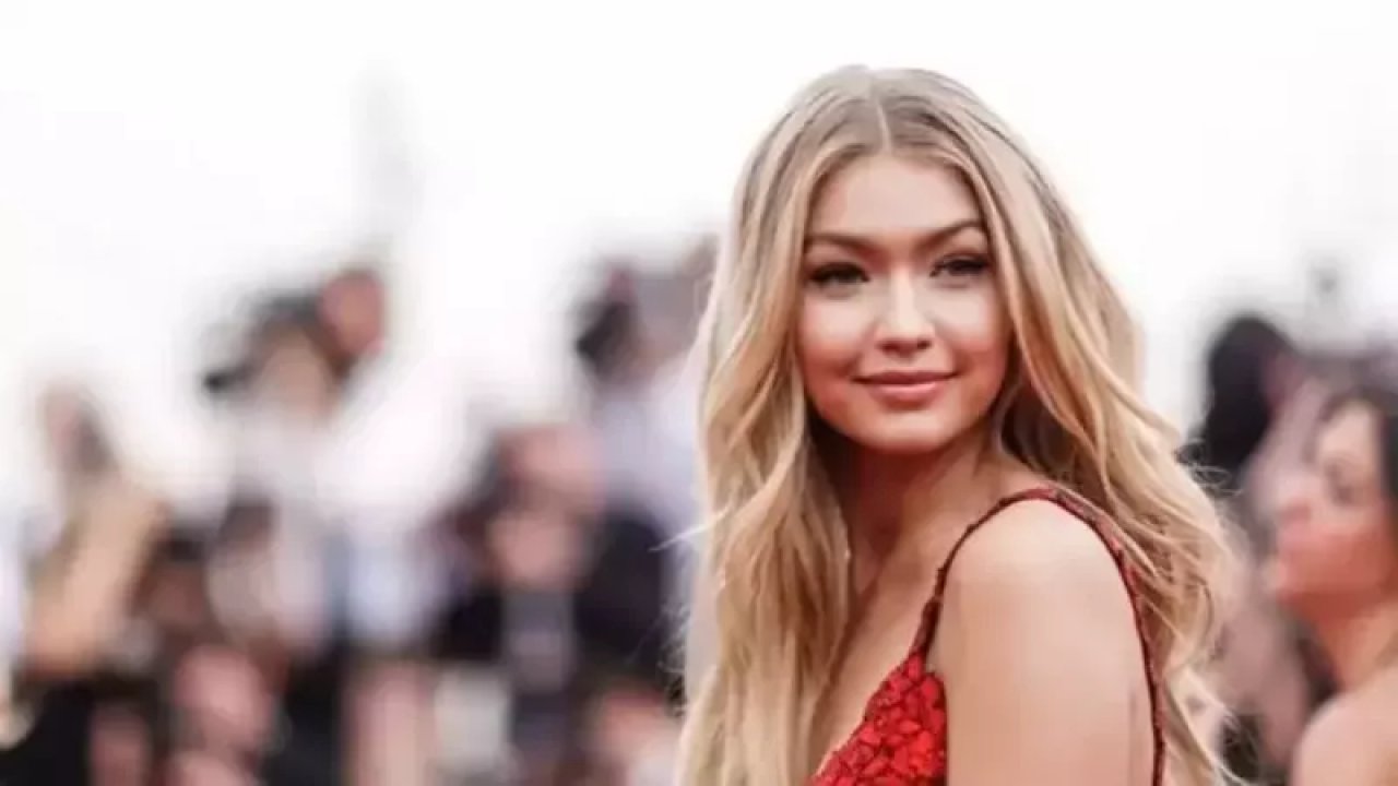 Gigi Hadid’in bakım rutini ortaya çıktı! Mükemmel görüntüsünü buna borçluymuş: Makyajdan hemen önce…