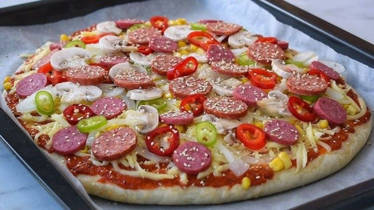 Bu tarif unsuz yapılıyor. Pizza severlerin vazgeçilmezi oluyor! Üstelik çokta doyurucu