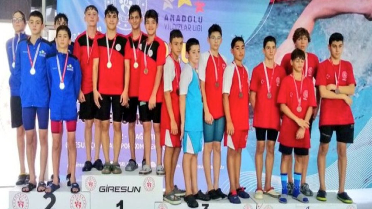 Gaziantep'in Gençlikspor'u şampiyonluklar kazanmaya devam ediyor