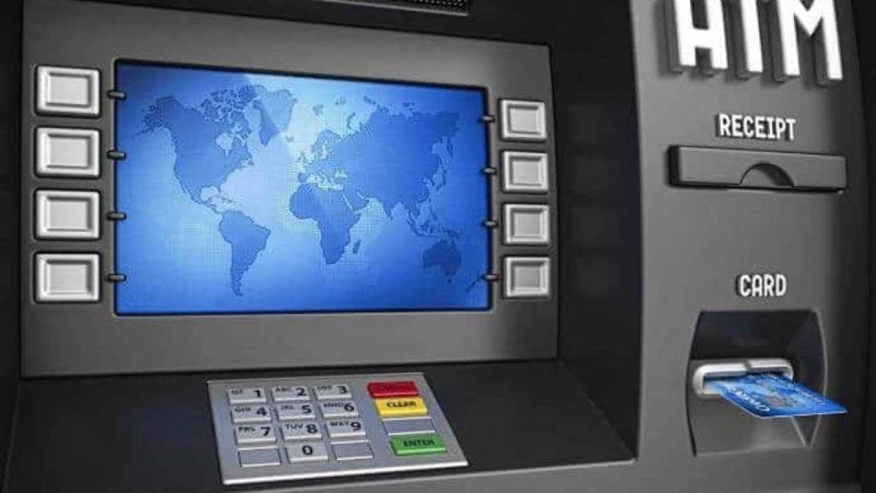 ATM'ler karşılıksız para dağıtmaya başladı: Binlerce kişi kuyruk oldu!