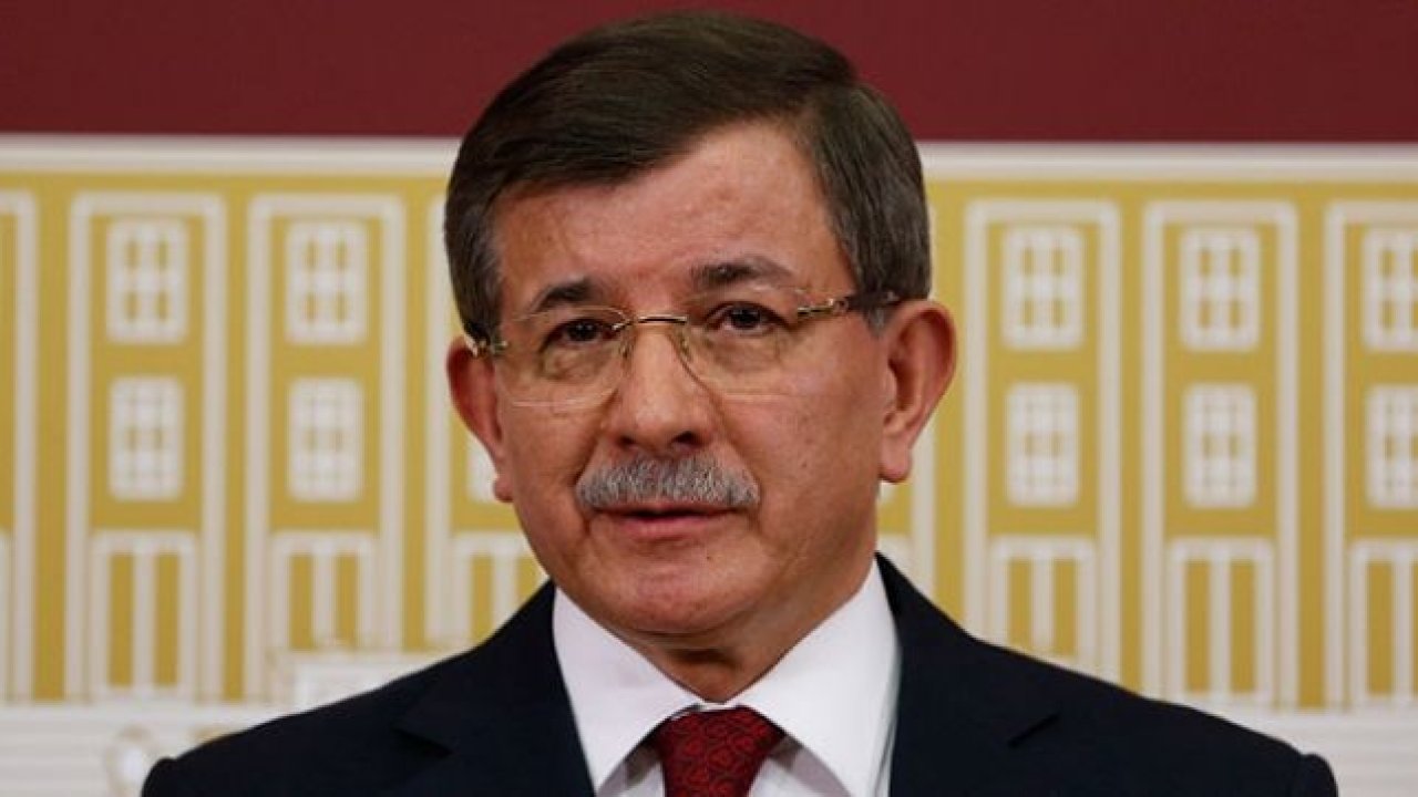 Ahmet Davutoğlu AK Parti'den istifa etti